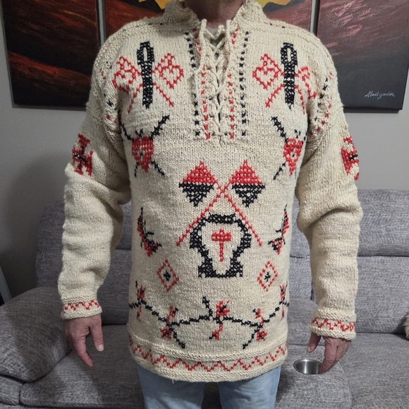 Camisola Poveira – Vintage Portuguese Fisherman Wool Sweater, Handmade - Picture 1 of 16